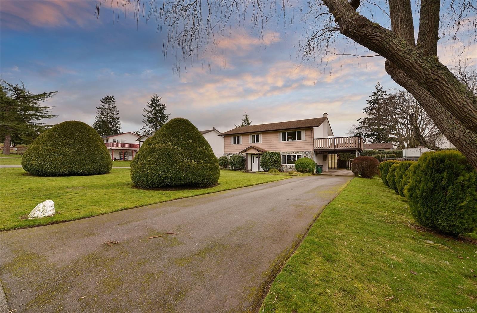 I have sold a property at 1657 LONGACRE Dr in Saanich
